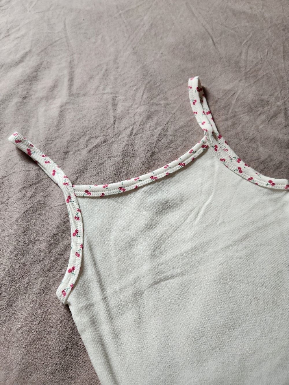 Harlow Cherry Patterned Ribbed Tank Top - Size Small - Picture 2 of 9